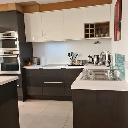 Ard Kielin Luxury 2 Bedroom In